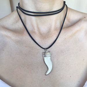 Choker Largo Diente Blanco