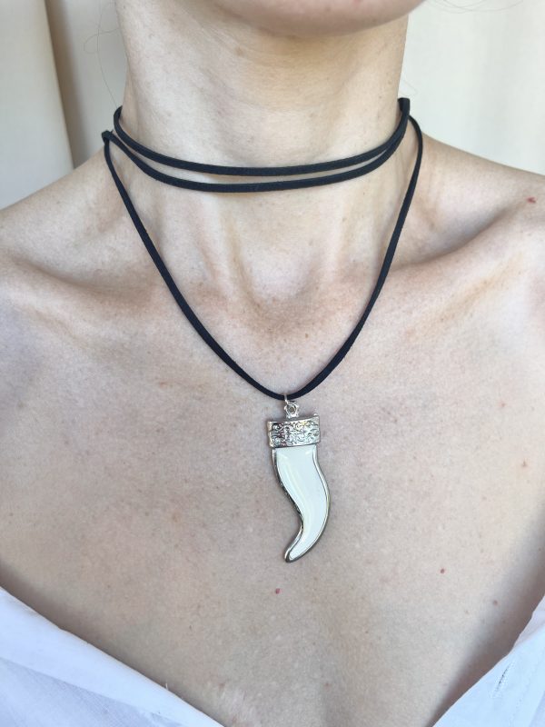 Choker Largo Diente Blanco